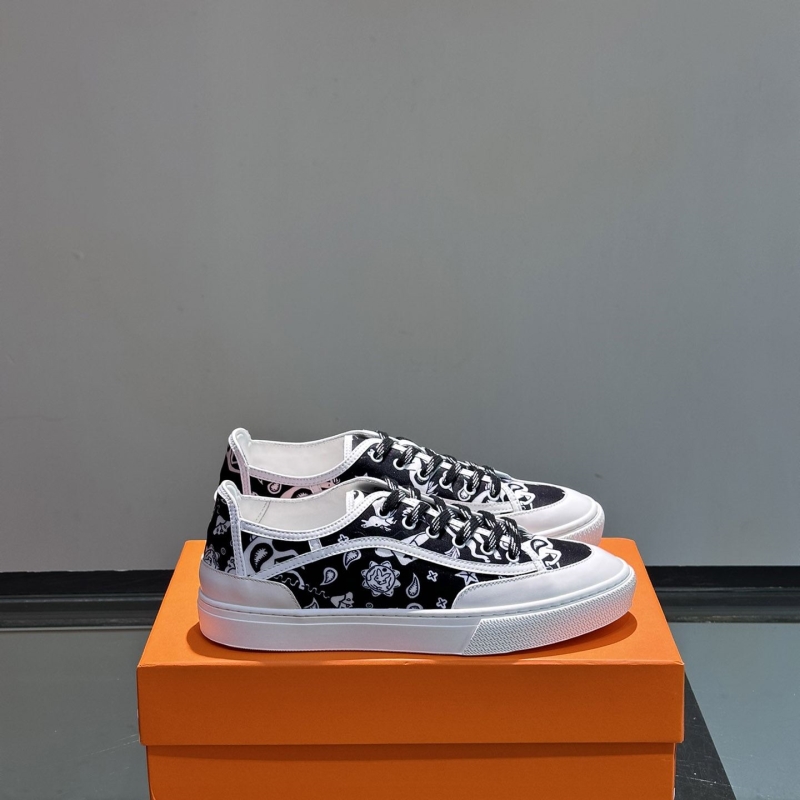 H**mes sneakers